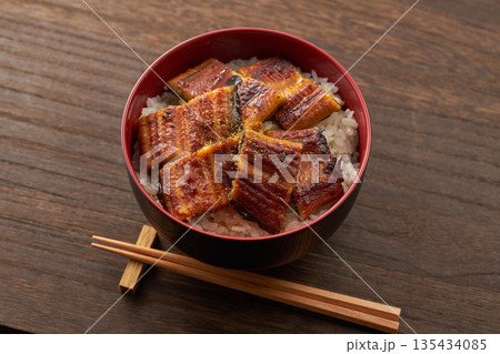 うなぎの蒲焼き イメージ 135434085