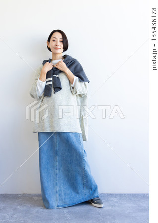 ファッション アパレル 女性 ファッション アパレル 女性 135436178