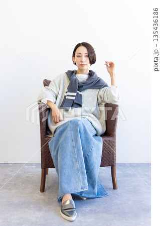 ファッション アパレル 女性 ファッション アパレル 女性 135436186