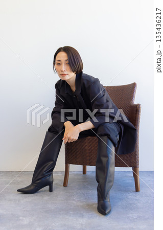 ファッション　アパレル　女性 135436217