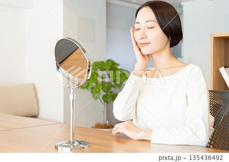 美容　フェイシャル 135436492