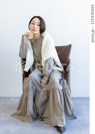 ファッション　女性 135436984
