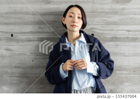 ファッション アパレル 女性 ファッション アパレル 女性 135437004
