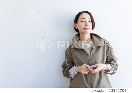 ファッション アパレル 女性 ファッション アパレル 女性 135437024