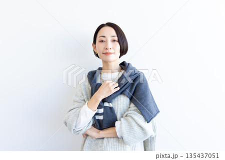 ファッション アパレル 女性 ファッション アパレル 女性 135437051