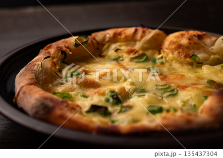 《チーズピザ》 135437304