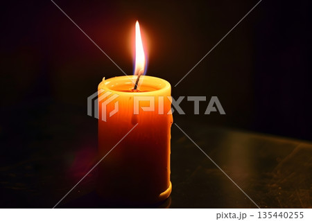 闇に灯る祈りの光 闇に灯る祈りの光 135440255