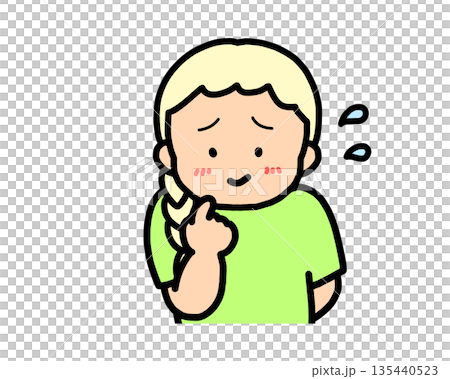 照れる（正面）金髪の女の子 135440523