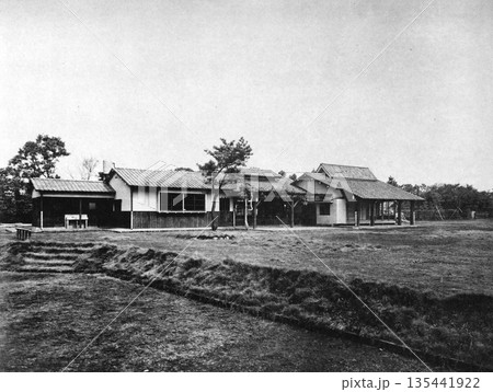 戦前・戦中の建築　近代建築　運動場 135441922