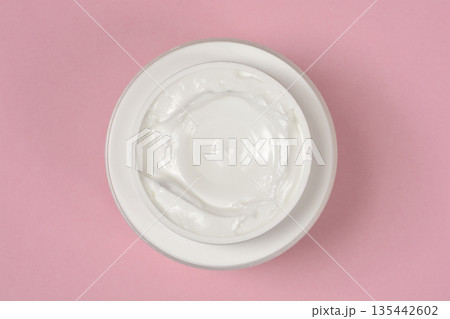 White cosmetic cream jar White cosmetic cream jar 135442602
