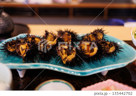 殻付きウニ(青森県八戸市) 殻付きウニ(青森県八戸市) 135442702