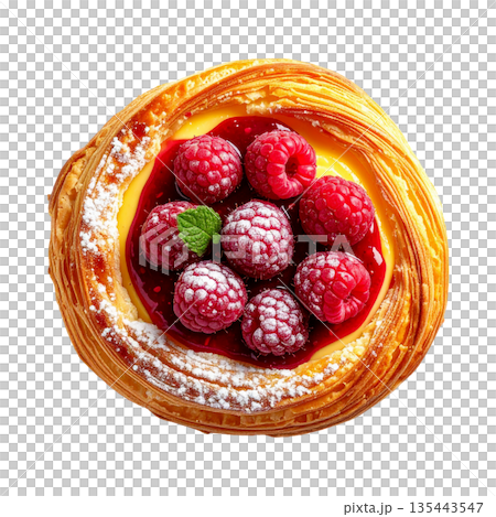 ラズベリーデニッシュの切り抜き素材・木苺とジャムとカスタードのパン・真上から 135443547