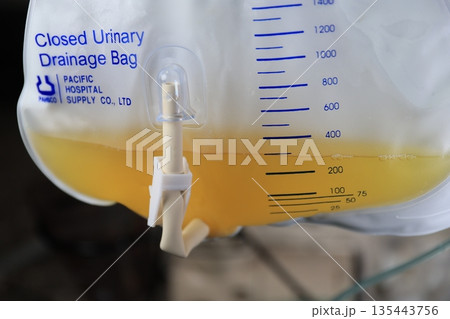 採尿バッグ 採尿バッグ 135443756