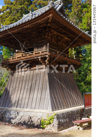 兵庫県姫路市の書写山円教寺の鐘楼 135445067