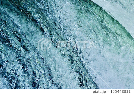 激流･水しぶき（さくらの滝／北海道斜里郡清里町） 135448831