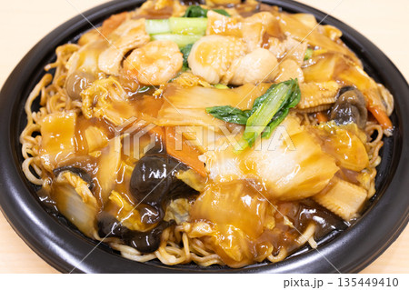 野菜たっぷりの美味しいあんかけ焼きそば 野菜たっぷりの美味しいあんかけ焼きそば 135449410