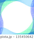 曲線のシンプルな背景、フレーム、水彩カラー、正方形サイズ 135450642