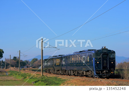 豊肥本線を走る特急かわせみ やませみ 135452248