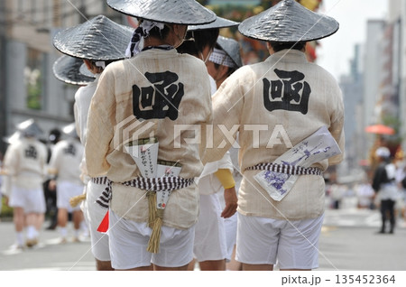 京都　祇園祭　山鉾巡行 函谷鉾 135452364