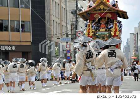 京都　祇園祭　山鉾巡行 函谷鉾 135452672