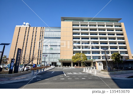 刈谷市、刈谷市役所の庁舎 刈谷市、刈谷市役所の庁舎 135453070