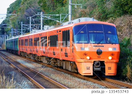 783系で運転する「ハウステンボス」（前4両） 135453743