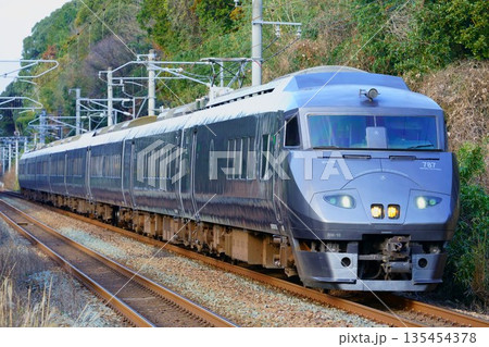 武雄温泉で西九州新幹線に接続する787系・リレーかもめ 武雄温泉で西九州新幹線に接続する787系・リレーかもめ 135454378