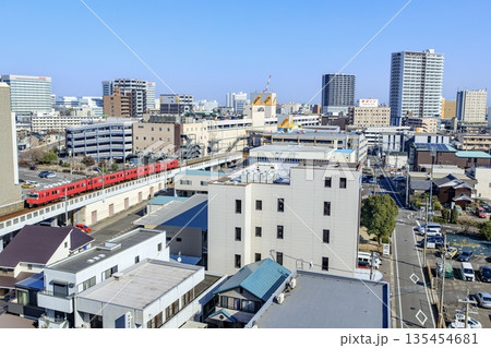 刈谷市、刈谷駅方面の風景と名鉄電車 刈谷市、刈谷駅方面の風景と名鉄電車 135454681