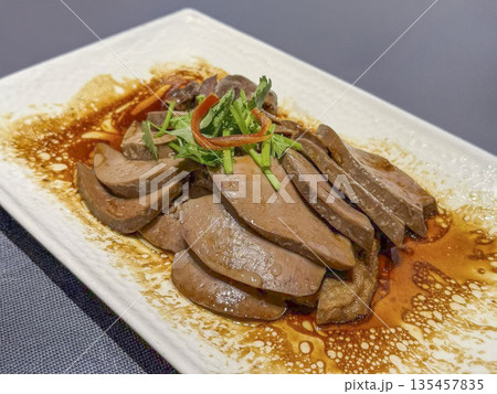 中国料理「潮州滷水鵝肝(ガチョウのレバーの煮込み)」 中国料理「潮州滷水鵝肝(ガチョウのレバーの煮込み)」 135457835