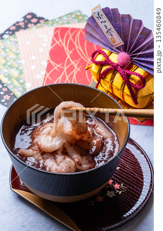 おしるこ【食べ物素材】 135460849