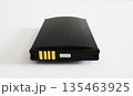 膨張したリチウムイオン電池 135463925