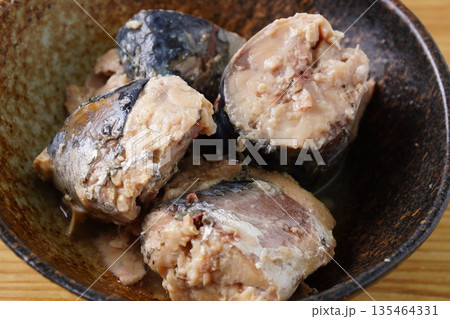 鯖缶水煮 135464331