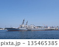 横須賀基地に停泊するミサイル駆逐艦マッキャンベル 135465385