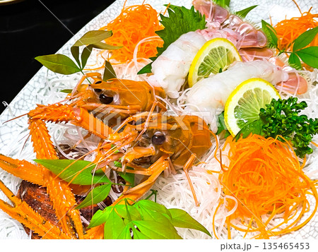 西伊豆・戸田温泉旅館の夕食 アカザエビ 西伊豆・戸田温泉旅館の夕食 アカザエビ 135465453