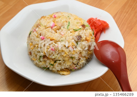 チャーハン チャーハン 135466289