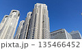 高層ビル群 135466452