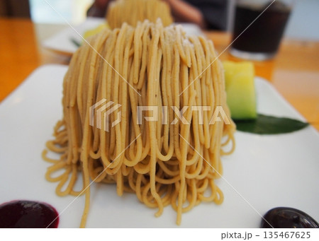 モンブランケーキ 135467625