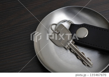 家の鍵とキーホルダー 家の鍵とキーホルダー 135467870