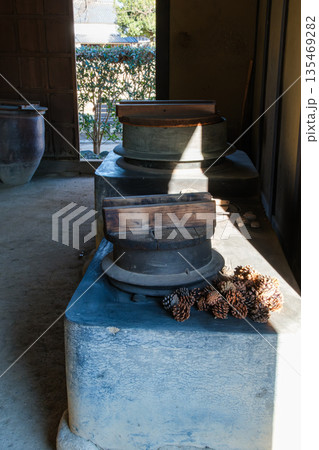 古民家のかまど 135469282