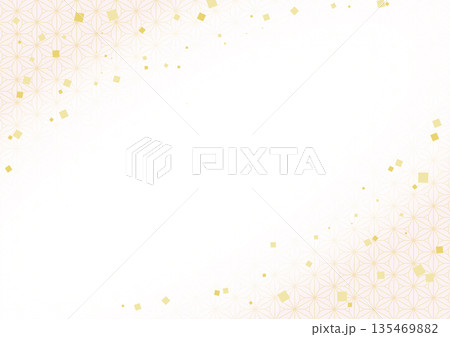 桔梗麻の葉文様と金色の紙吹雪の背景 桔梗麻の葉文様と金色の紙吹雪の背景 135469882