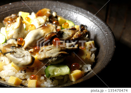 牡蠣入りちらし寿司 牡蠣入りちらし寿司 135470474