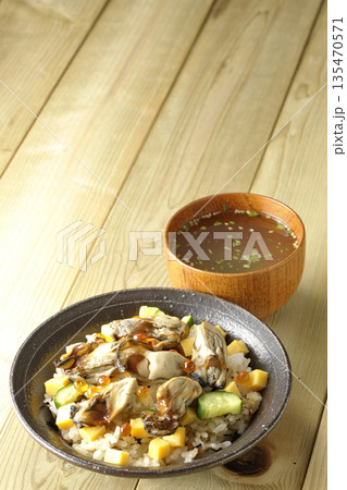 牡蠣入りちらし寿司とお吸物 牡蠣入りちらし寿司とお吸物 135470571