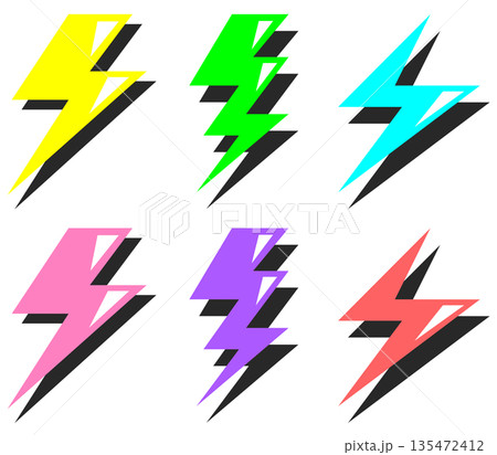 閃光と共に高電圧で放電する雷と稲妻のイラスト 閃光と共に高電圧で放電する雷と稲妻のイラスト 135472412