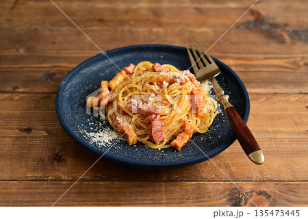 カルボナーラパスタ カルボナーラパスタ 135473445