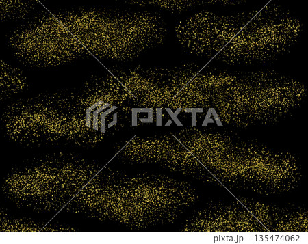 伝統ある上品な和風のイメージ、金砂子の雲 伝統ある上品な和風のイメージ、金砂子の雲 135474062