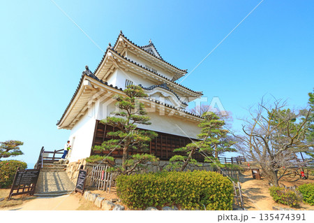 香川県丸亀市、丸亀城の風景 香川県丸亀市、丸亀城の風景 135474391