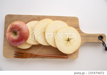 スターカットされた林檎 135474872