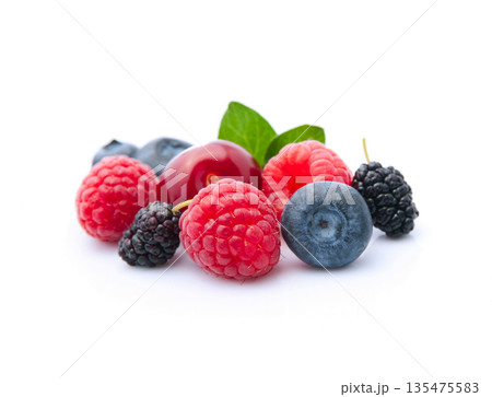 Sweet berry on white backgrounds 135475583
