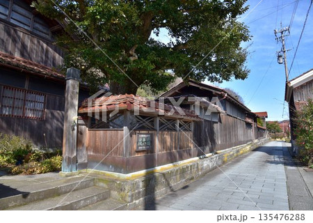 加賀市　国登録重要有形文化財　北前船主屋敷　蔵六園 135476288