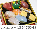 握り鮨のパックイメージ 135476343